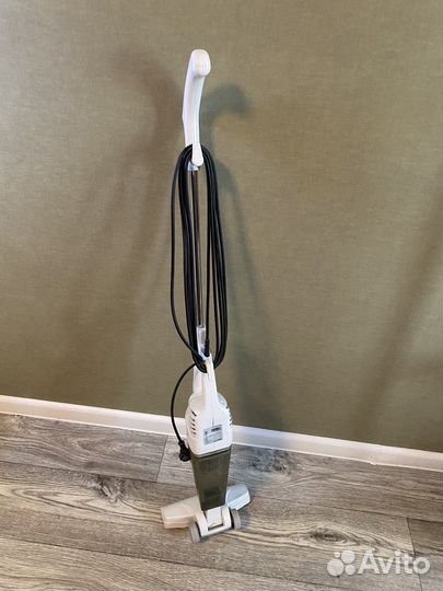 Пылесос Dexp M-800V