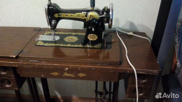 Швейная машинка