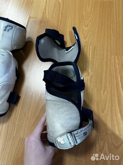 Налокотники хоккейные sr reebok