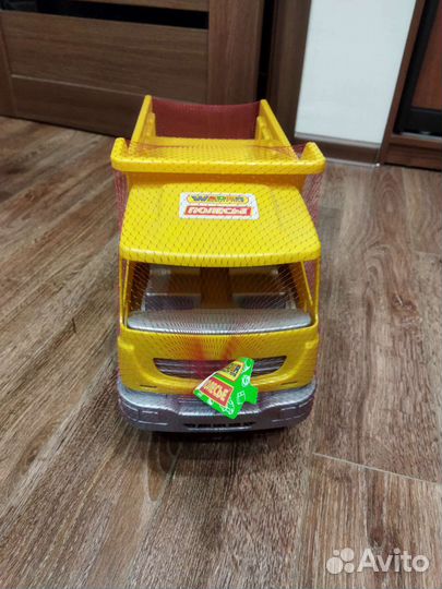 Машинка игрушка самосвал 