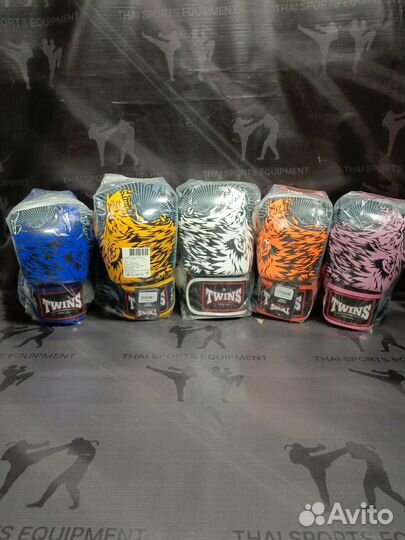 Боксерские перчатки Twins special