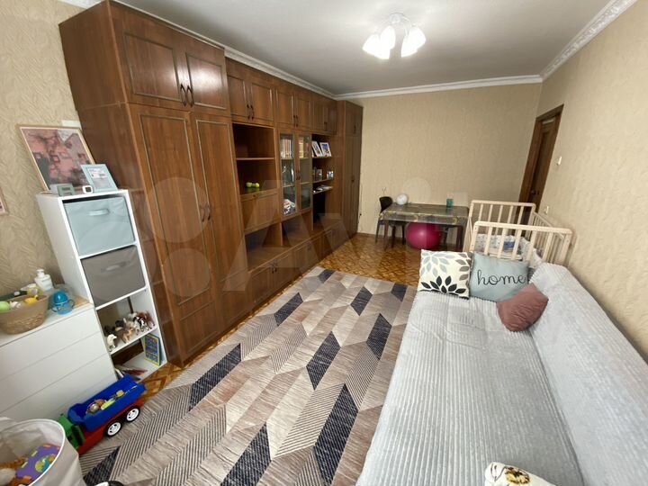 2-к. квартира, 45 м², 4/9 эт.