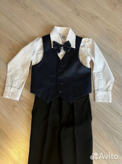Костюм тройка для мальчика 104