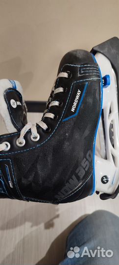 Коньки хоккейные