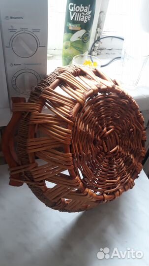 Корзинка плетённая