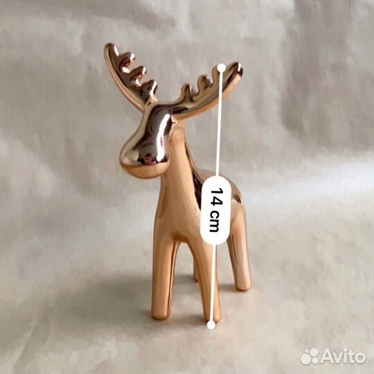 Статуэтка олень золотой