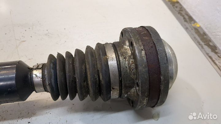 Полуось правая передняя Volkswagen Passat CC