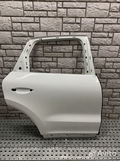 Porsche Cayenne E3 Дверь задняя правая