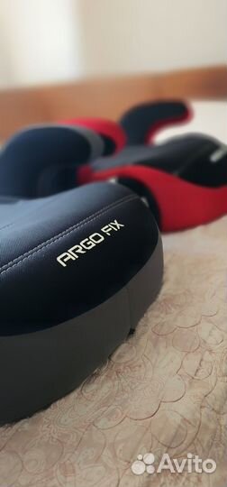 Детский бустер автомобильный