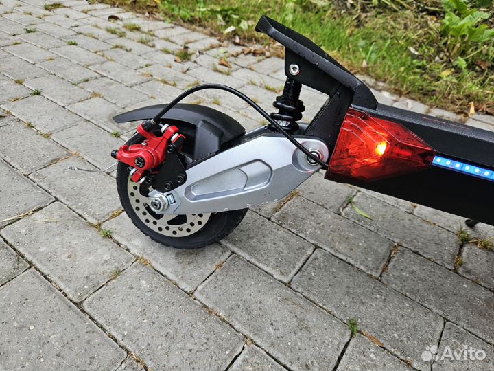 Самокат взрослый электрический