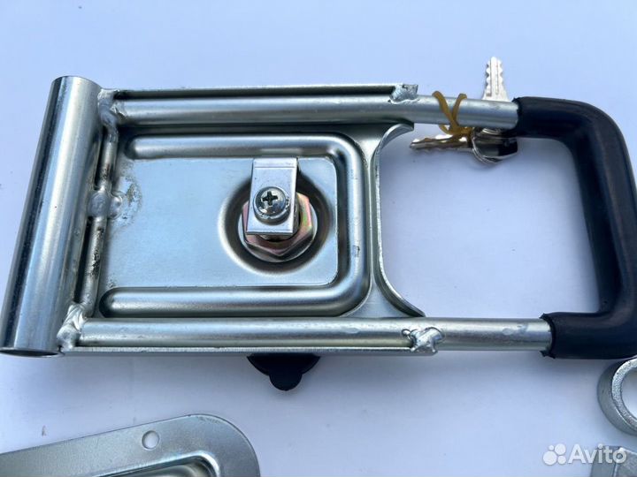 Замок для ворот прицепа штанговый d 16мм внутренн