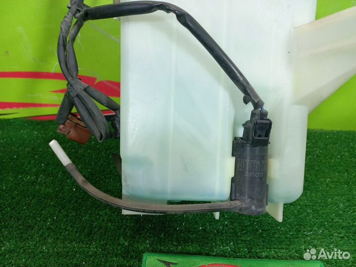 Бачок омывателя toyota ACT10,ZCT10,ZCT15 OPA