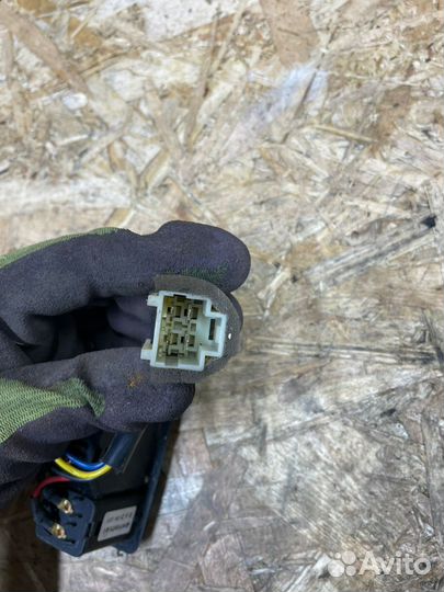 Кнопка открытия багажника hyundai sonata 5 nf