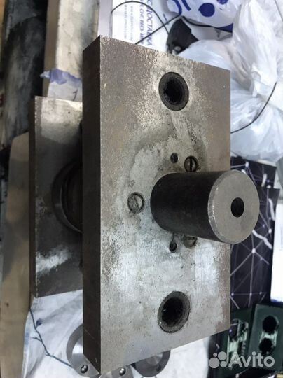 Заготовки для чеканки монет станок и пробойник