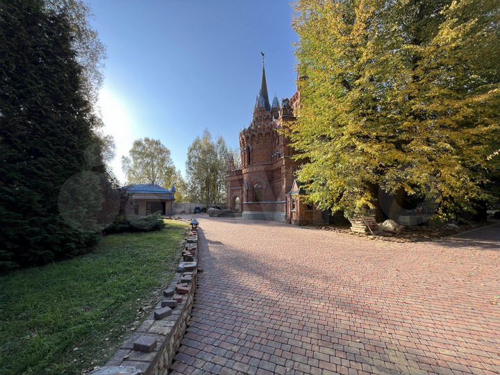 Дом 714 м² на участке 100 сот.