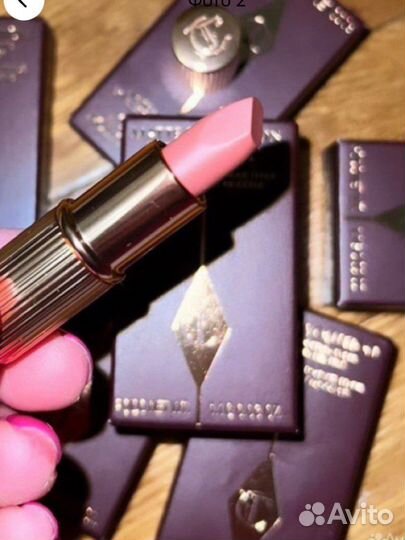 Помада Charlotte Tilbury Pollow Talk mini