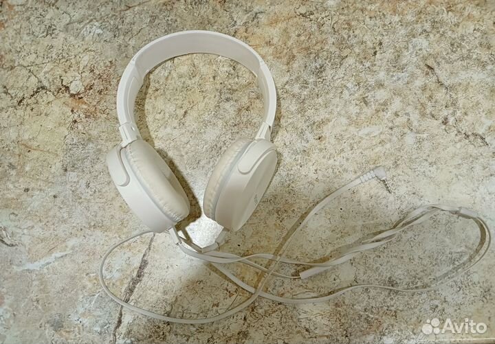 Сломанные наушники