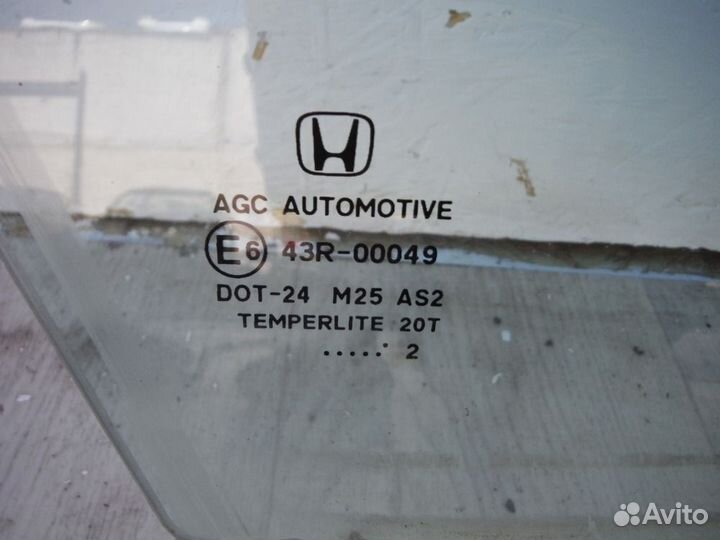 Стекло двери передней правой Honda Civic 2011