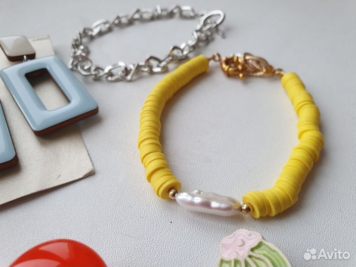 Набор украшений и брошей - керамика, стекло и др