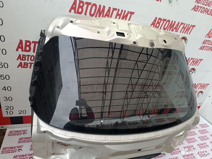 Стекло крышки багажника Lexus RX 4 15-23г