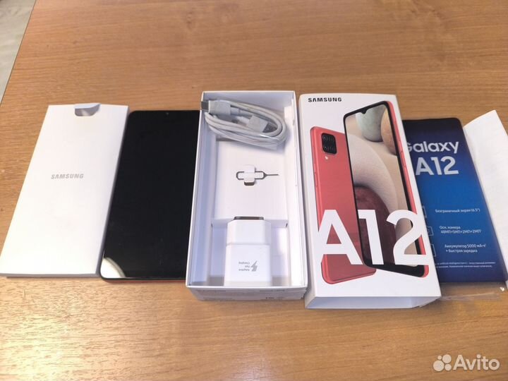 Samsung Galaxy A12, 4/64 ГБ