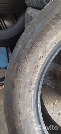 Bridgestone Alenza 001 235/55 R19 101V