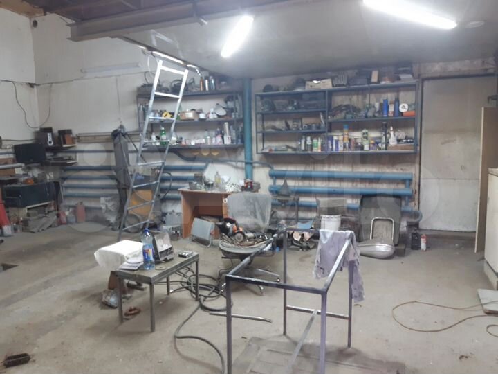 Гараж, > 30 м²