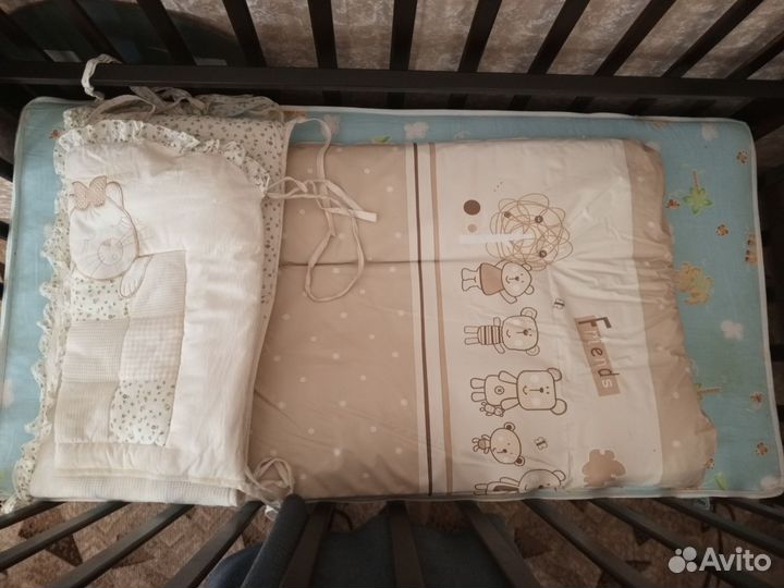 Детская кроватка