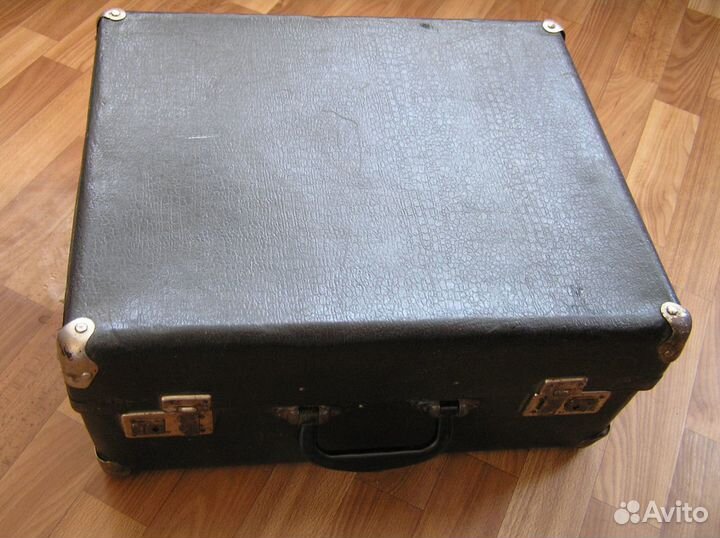 Продам ретро-чемодан