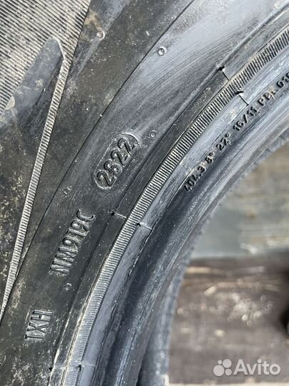 Pirelli Ice Zero 2 215/65 R16