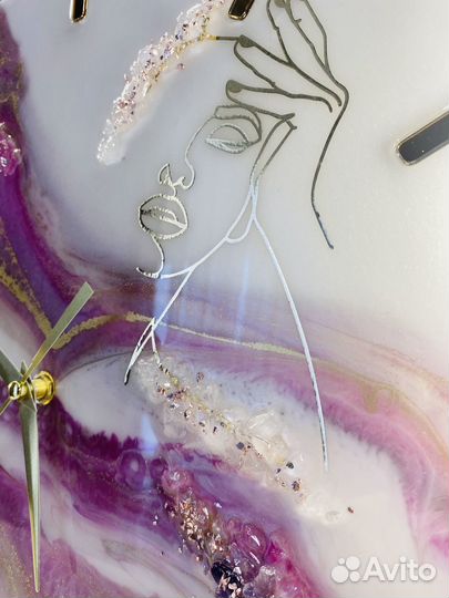 Часы из эпоксидной смолы