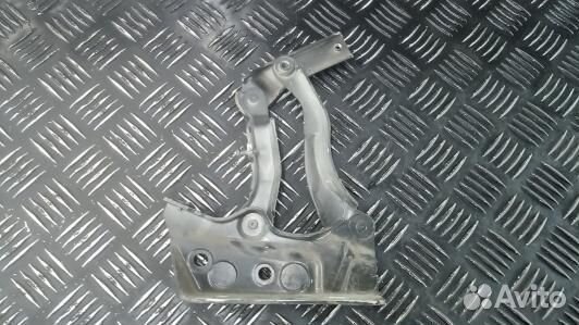 Петля капота mercedes benz B-class W245 (2VS01D501)