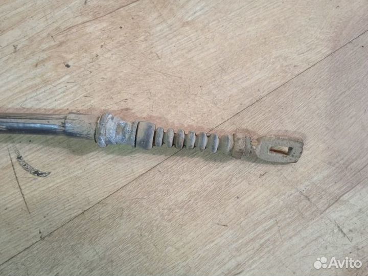 Трос ручника задний левый Nissan Bluebird U14