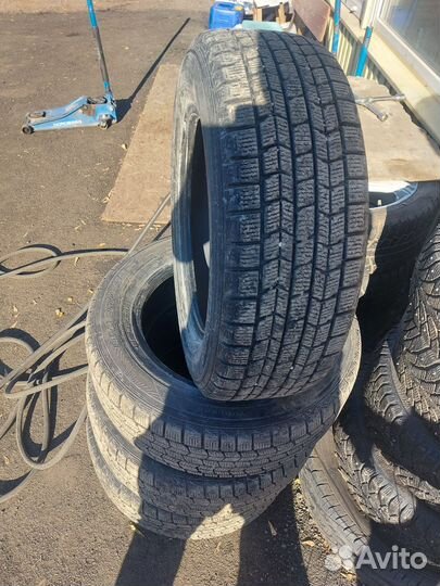 Dunlop Graspic DS3 215/60 R16