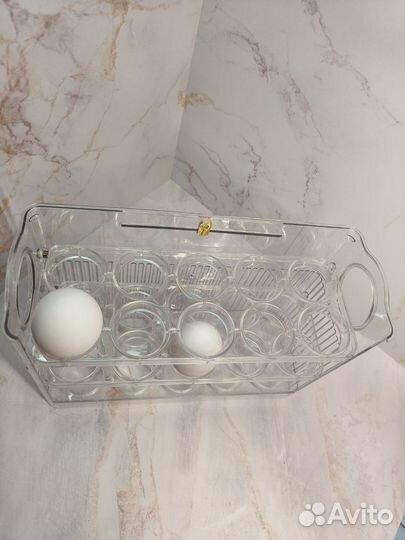 Контейнер для яиц в холодильник