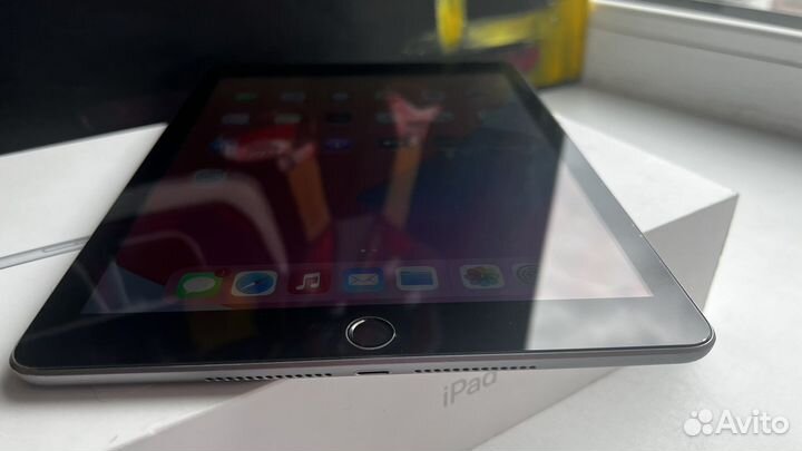 iPad 2017 32 cellular + стилус в подарок