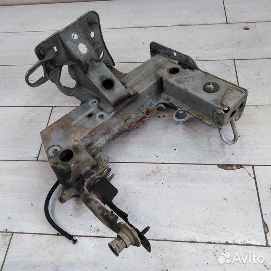 Лонжерон левый Renault Megane II