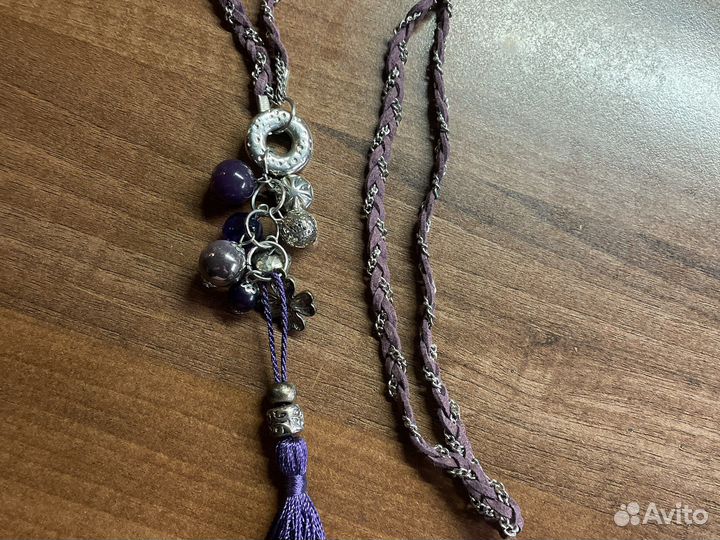 Украшение на шею длинное б/у