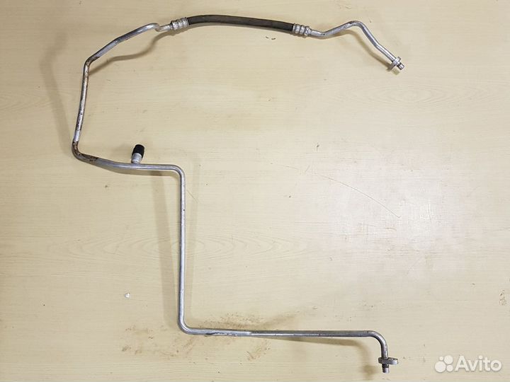 Трубка кондиционера 924407121R Renault Nissan LADA