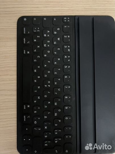 Apple Smart Keyboard Folio для iPad Pro 11