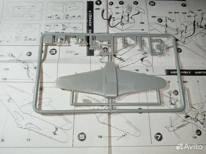Сборная модель самолета 1/72 Як-3
