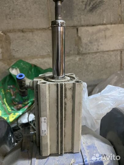 Пневмоцилиндр