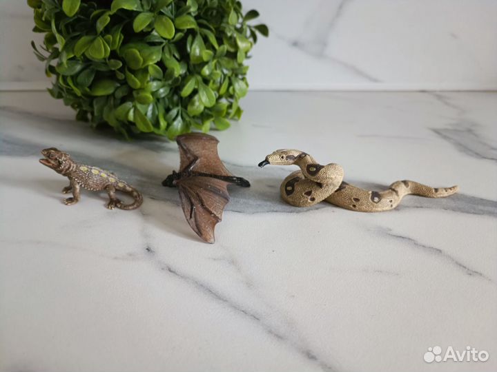 Фигурки Schleich змея, ящерица, мышь