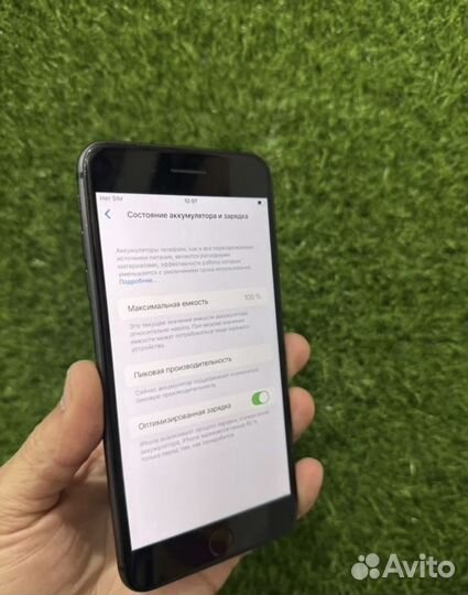 iPhone 8 Plus, 64 ГБ