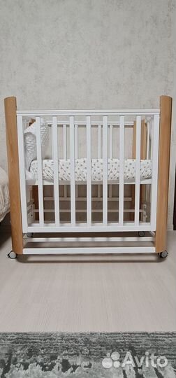 Кроватка детская из массива бука