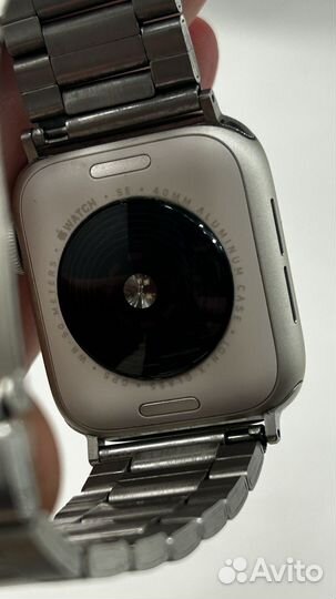 Часы apple watch se 2