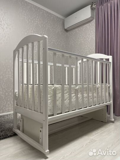 Детская кроватка