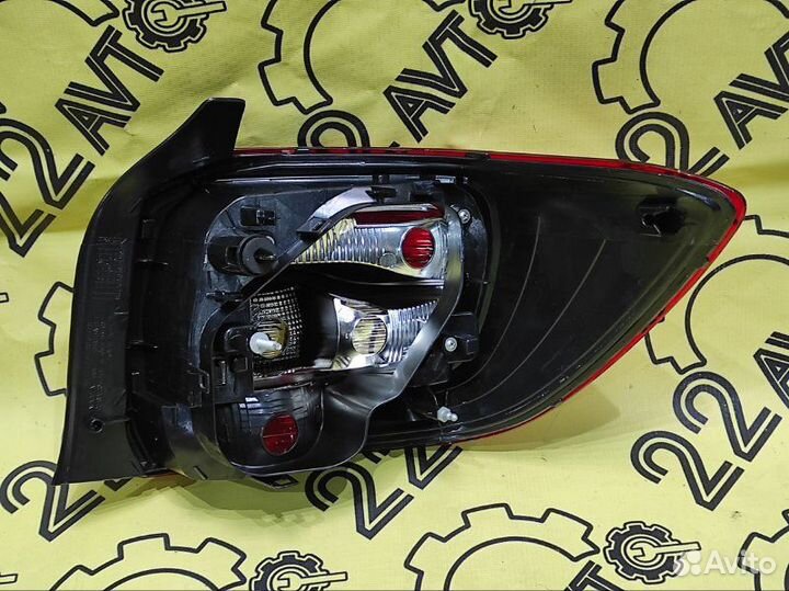 Стоп сигнал задний левый Renault Logan