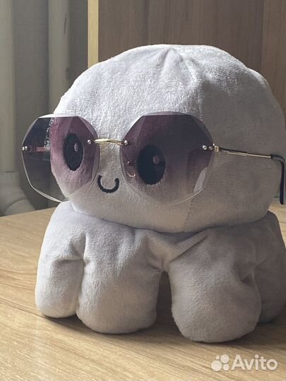 Солнечные очки женские