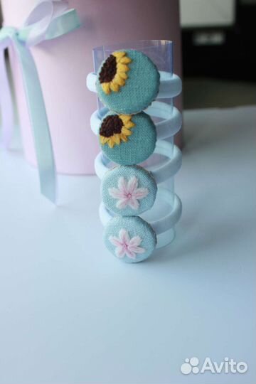 Бантики с вышивкой